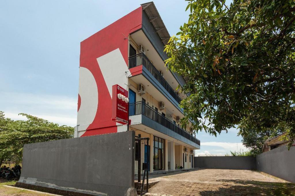 Richmond Guest House Cirebon Redpartner Εξωτερικό φωτογραφία