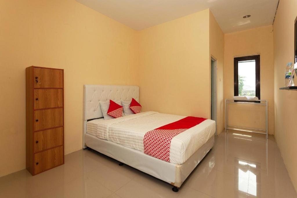 Richmond Guest House Cirebon Redpartner Εξωτερικό φωτογραφία